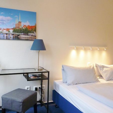 ליבק Hotel Am Muehlenteich מראה חיצוני תמונה