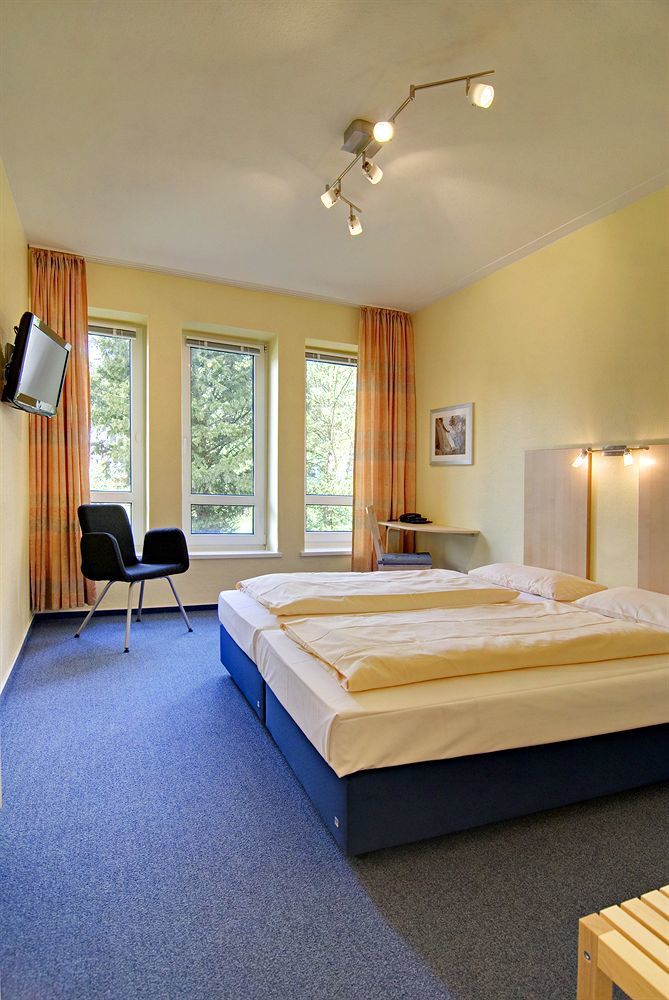 ליבק Hotel Am Muehlenteich מראה חיצוני תמונה